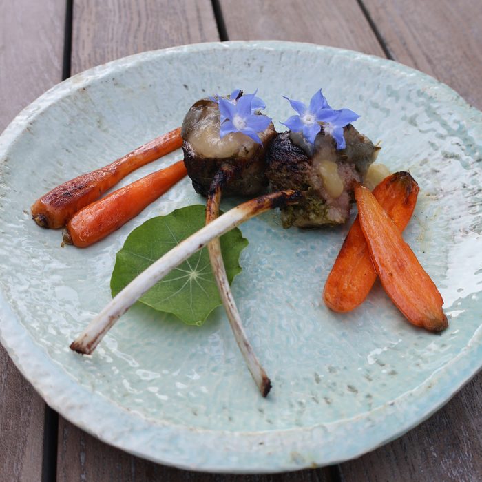 Lamb chops with roasted carrots and borage